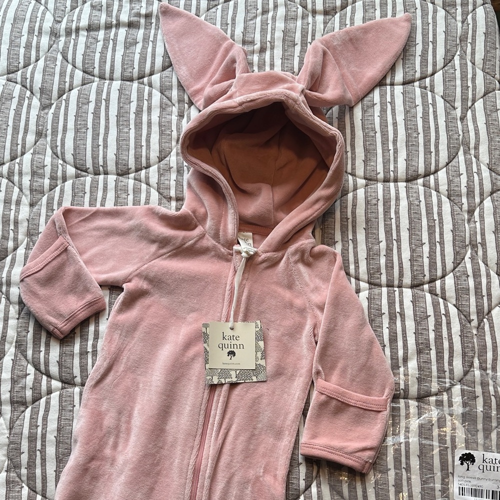 Kate Quinn NIB long sleeve velour pink bunny bunting